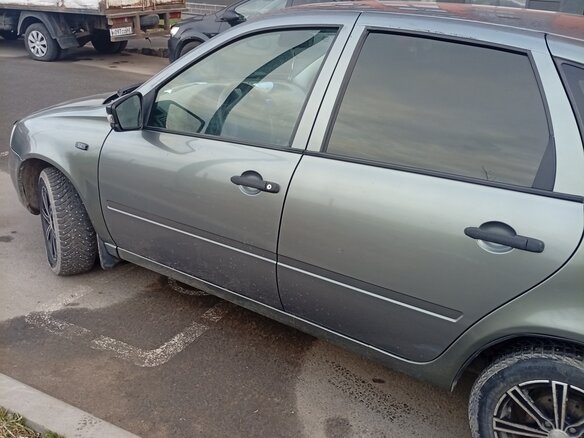 2008 Lada (ВАЗ) Kalina I, серый, 220000 рублей - вид 2