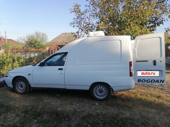 2011 Богдан 2310, белый, 640000 рублей