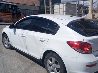 2012 Chevrolet Cruze I, белый, 530000 рублей, вид 4