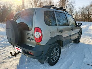 2012 Chevrolet Niva I Рестайлинг, серый, 270000 рублей, вид 3