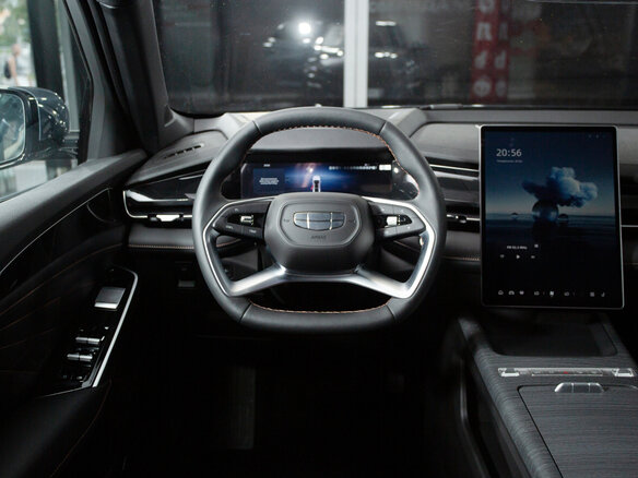 2026 Geely Preface I, серый, 3429990 рублей - вид 12