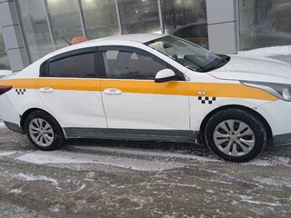 2019 Kia Rio IV, белый, 800000 рублей, вид 2