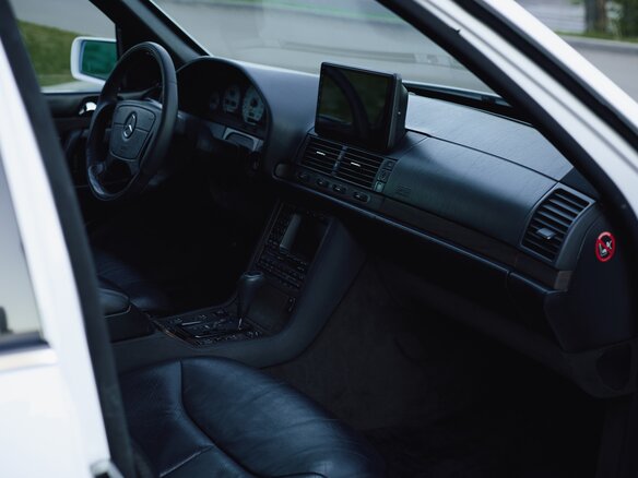 1992 Mercedes-Benz S-Класс 300 III (W140), белый, 2780000 рублей - вид 10