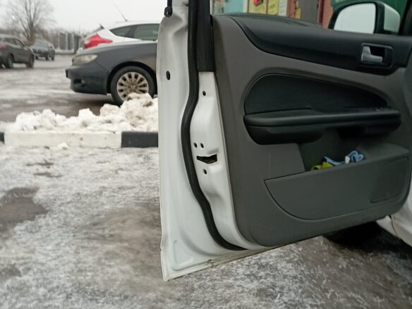 2008 Ford Focus II Рестайлинг, белый, 350000 рублей - вид 8