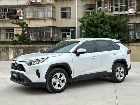 Toyota RAV4 V (XA50)