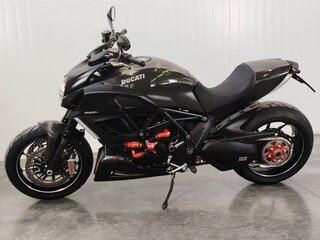 2012 Ducati Diavel Carbon, чёрный, 839000 рублей, вид 5
