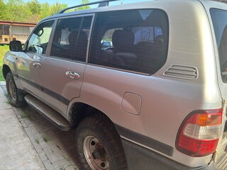 2005 Toyota Land Cruiser 105 100 Series Рестайлинг 2, серебристый, 3650000 рублей, вид 5