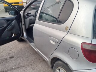 2000 Toyota Yaris I, серебристый, 270000 рублей, вид 5