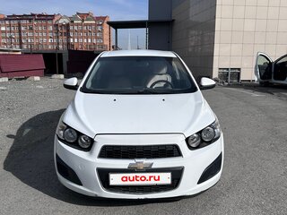 2013 Chevrolet Aveo II, белый, 730000 рублей, вид 1