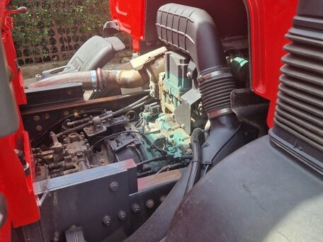 2013 Volvo FE, красный, 5800000 рублей, вид 4
