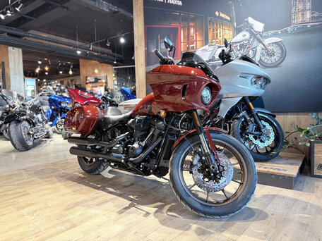 2024 Harley-Davidson Low Rider ST, пурпурный, 2950000 рублей, вид 2