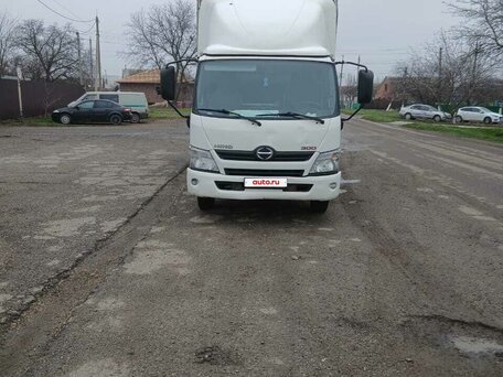 2015 Hino Series 300 (Dutro), белый, 3800000 рублей, вид 1