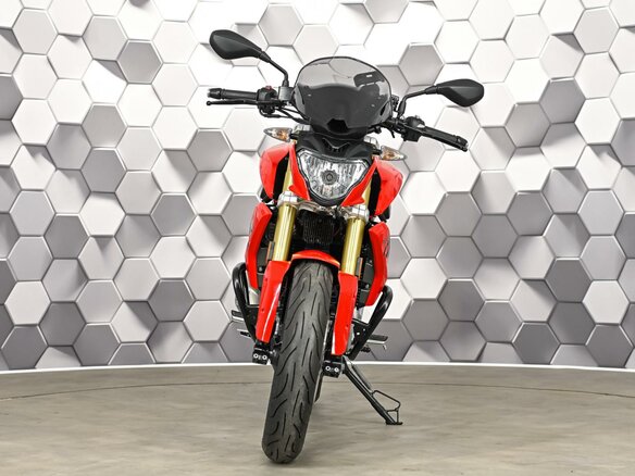 2020 BMW G 310 R, красный - вид 4