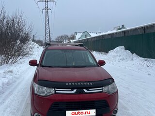 2013 Mitsubishi Outlander III, пурпурный, 1250000 рублей, вид 3