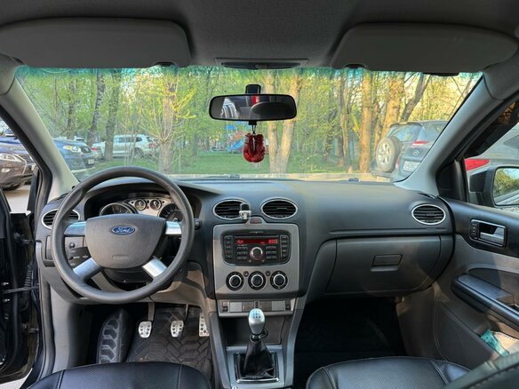2010 Ford Focus II Рестайлинг, чёрный, 450000 рублей - вид 8