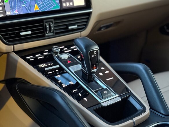2020 Porsche Cayenne III, коричневый - вид 21