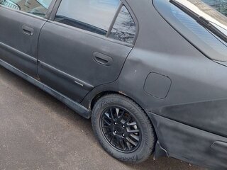 2001 Mitsubishi Carisma I Рестайлинг, чёрный, 210000 рублей, вид 3