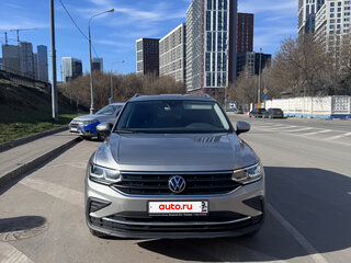 2021 Volkswagen Tiguan II Рестайлинг, серый, 3400000 рублей, вид 3