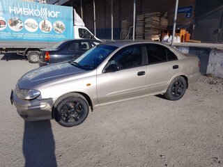 2001 Nissan Sunny N16, золотистый, 270000 рублей, вид 3