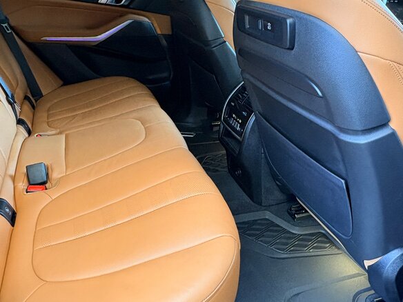 2021 BMW X5 40i IV (G05/G18), синий, 7700000 рублей - вид 17