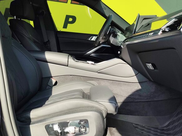 2025 BMW X6 30d III (G06) Рестайлинг, чёрный, 15500000 рублей - вид 17
