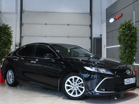 Toyota Camry VIII (XV70)