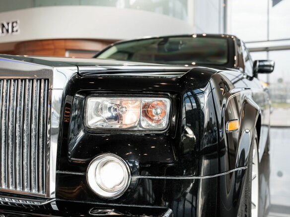 2006 Rolls-Royce Phantom Long VII, чёрный, 43500000 рублей - вид 4