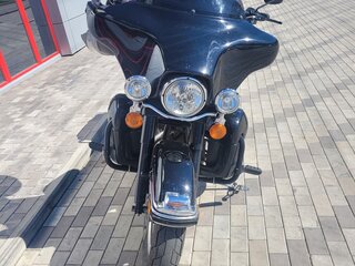 2005 Harley-Davidson Electra Glide, чёрный, 700000 рублей, вид 1