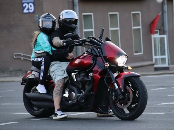 2011 Suzuki Boulevard M109R, красный, 1200000 рублей