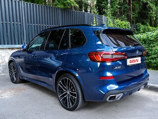 2019 BMW X5 40i IV (G05/G18), синий, 7400000 рублей, вид 4