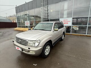 2004 Toyota Land Cruiser Cygnus 100 Series Рестайлинг 1, серебристый, 1800000 рублей, вид 1