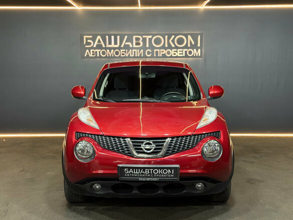 2012 Nissan Juke I, красный - вид 1