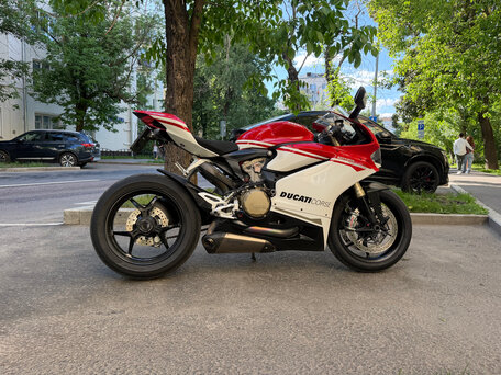 2015 Ducati 1299 Panigale, красный, 1200000 рублей, вид 2