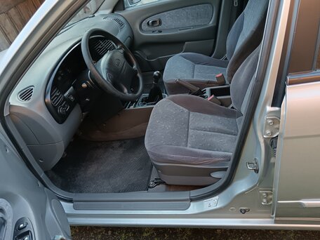 2006 Kia Spectra I Рестайлинг 2, серебристый, 365000 рублей, вид 5