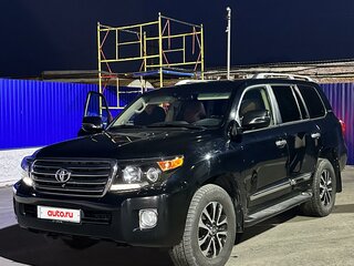 2015 Toyota Land Cruiser 200 Series Рестайлинг 1, чёрный, 5900000 рублей, вид 2