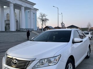 2014 Toyota Camry VII (XV50), белый, 2200000 рублей, вид 1
