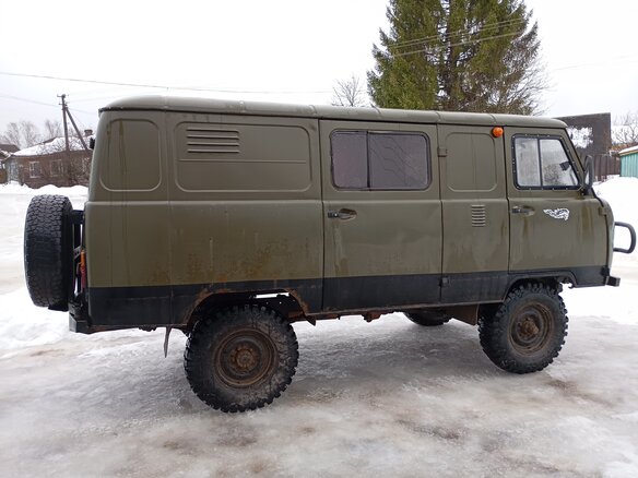 1997 УАЗ 3741, зелёный, 260000 рублей - вид 2