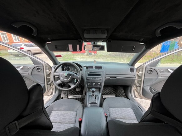 2011 Skoda Octavia II (A5) Рестайлинг, серый, 680000 рублей - вид 10