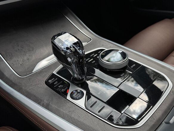 2021 BMW X5 40i IV (G05/G18), чёрный, 7600000 рублей - вид 16