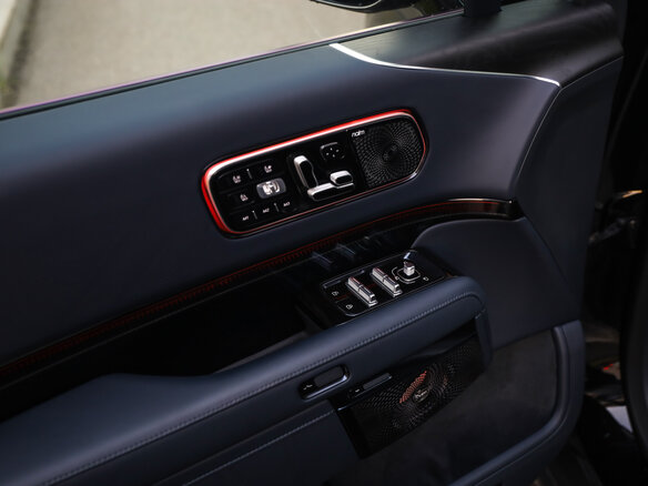 2025 Zeekr 9X 55 kWh (до 3.5 т), чёрный, 10150000 рублей - вид 24