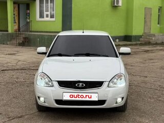 2014 Lada (ВАЗ) Priora I Рестайлинг, белый, 690000 рублей, вид 2