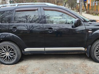2007 Mitsubishi Outlander II, чёрный, 800000 рублей, вид 4