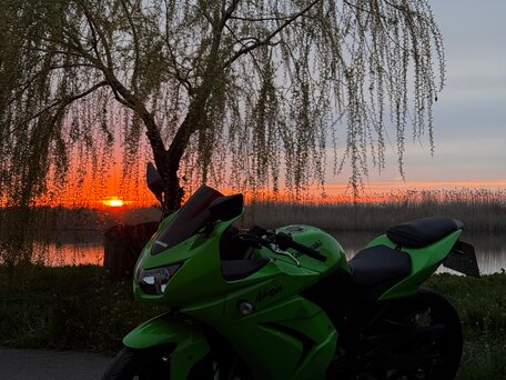 2011 Kawasaki Ninja 250R, зелёный, 210000 рублей, вид 2