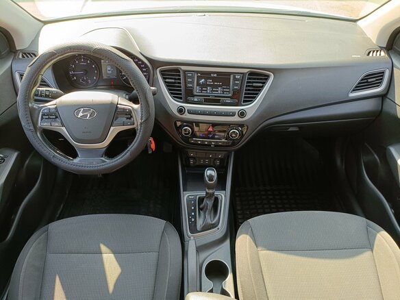 2018 Hyundai Solaris II, белый - вид 13