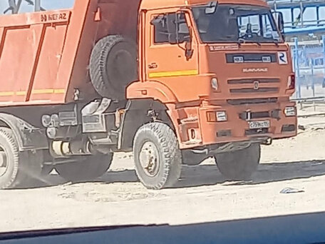 2017 КамАЗ 6522, оранжевый, 3850000 рублей, вид 2