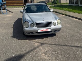 2002 Mercedes-Benz E-Класс 320 II (W210, S210) Рестайлинг, серебристый, 650000 рублей, вид 1
