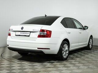 2017 Skoda Octavia III (A7) Рестайлинг, белый, 1749700 рублей, вид 5