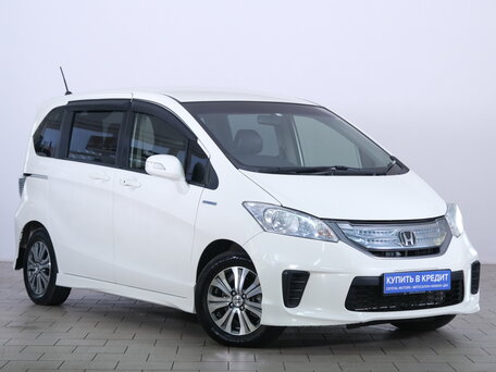 Honda Freed I Рестайлинг