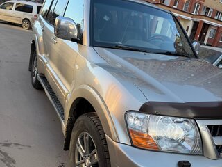 2005 Mitsubishi Pajero III Рестайлинг, бежевый, 800000 рублей, вид 2