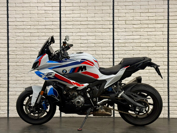 2026 BMW M 1000 XR, белый, 2880000 рублей - вид 3
